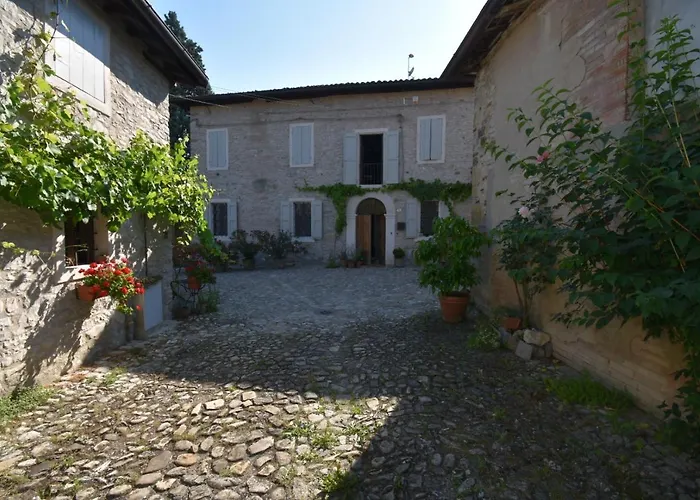 Han/Misafirhane Sottolaluna Viano