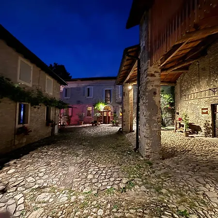 Sottolaluna * Viano